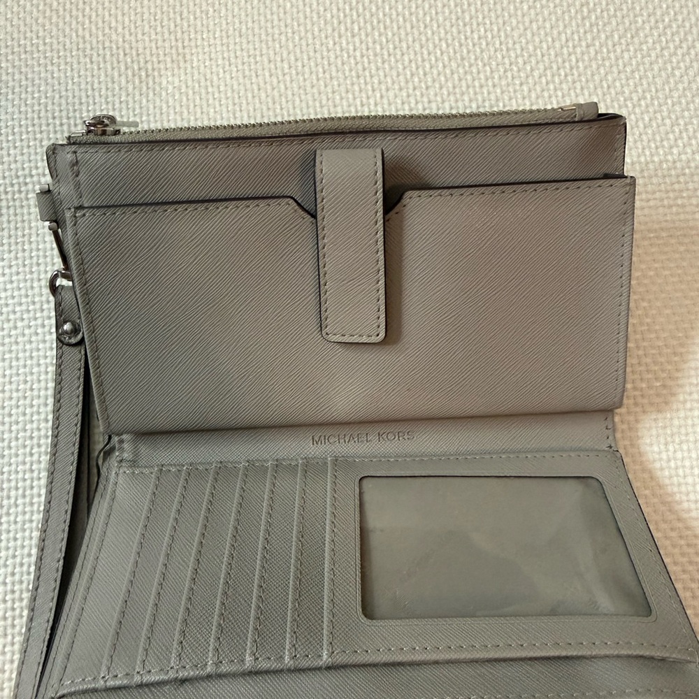 Michael Kors Jet Set Travel Large Double Zip Wallet Wristlet | Gray Silver | EUC - Picture 7 of 11
